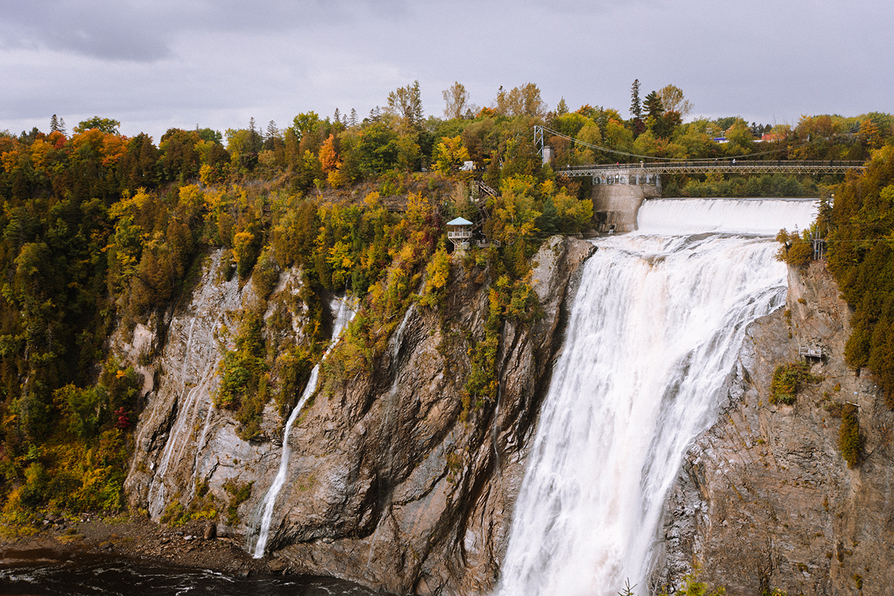 Le Parc de la Chute-Montmorency : Situé à quelques minutes de la ville, c'est l'un des lieux préférés de Capucine pour se ressourcer.